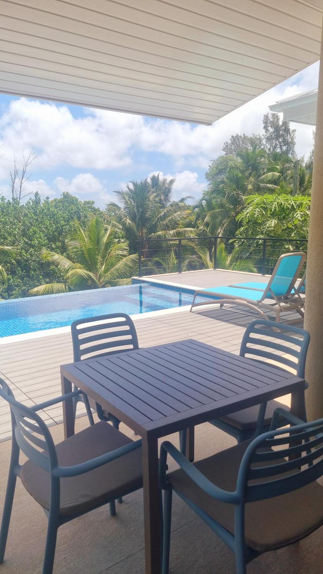 Tranquility Villas Baie Sainte Anne Exterior photo